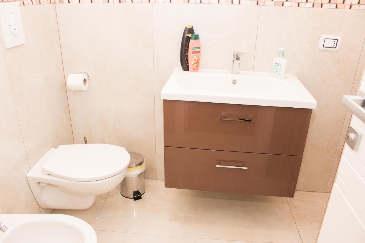 Barbaja Suites In Street Toledo 205 Napoli Dış mekan fotoğraf